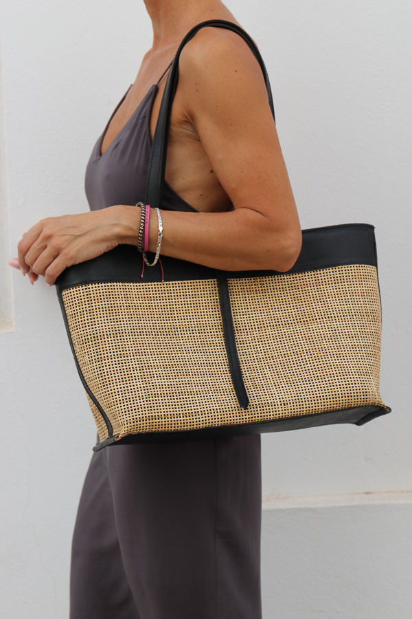 bolso tote negro mujer de Ratan hecho a mano exclusivo y elegante