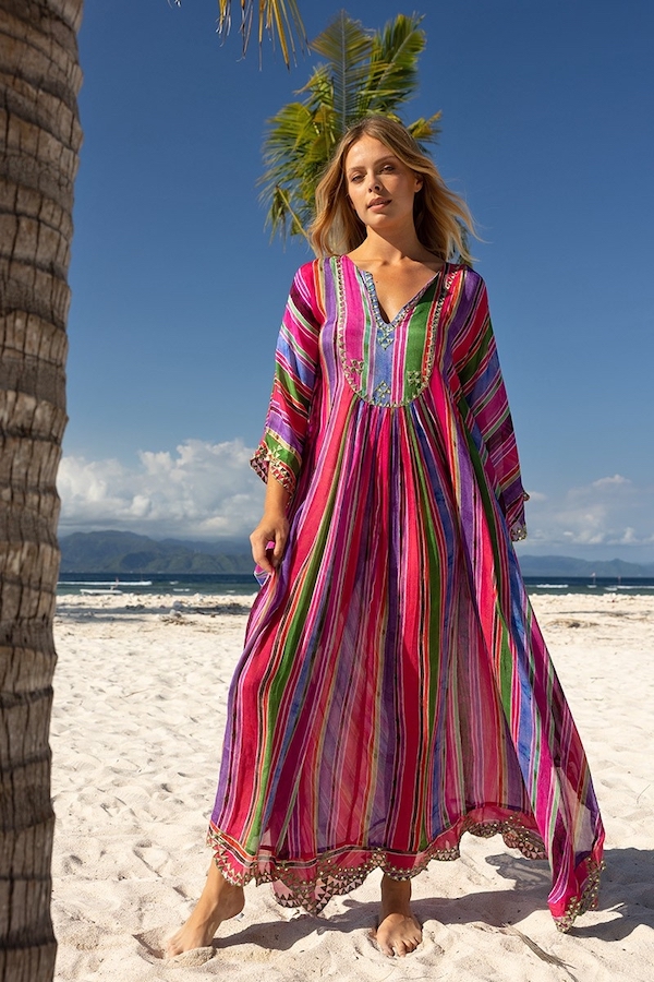 kaftan estilo ibicenco para eventos de la marca miss june