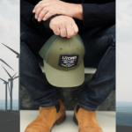 Gorra de moda Tarifa: ¡para los amantes del viento y el estilo! Descubre nuestra icónica gorra diseñada para quienes buscan aventura. Añade un toque de moda a tus días al aire libre con Tarifa. ¡Compra ahora y haz una declaración de estilo