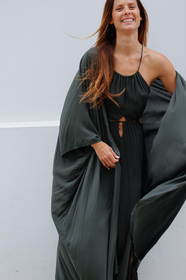 kaftan gris eventos estilo boho ibiza