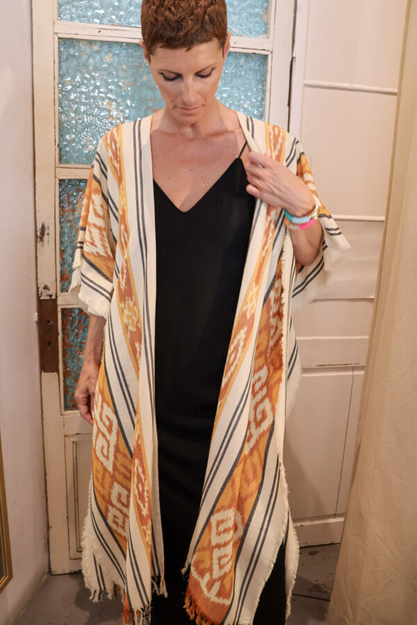 Poncho Naranja, gris y blanco - Imagen 2